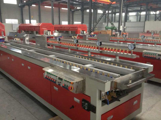 ABB Inverter PVC WPC Kunststoffprofilmachmaschine für Fenster und Tür