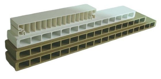 PC Innen Türen Hohl Türbrett Extrusionsmaschine mit 3Cr17 Material