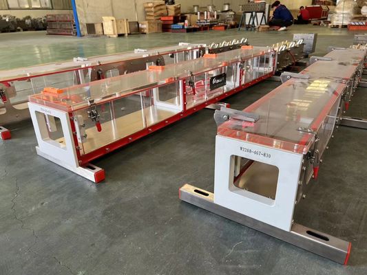 Extrusionsform für zwei Hohlräume Kunststoff-Schaumbild und Extrusionsprofilformwerkzeug