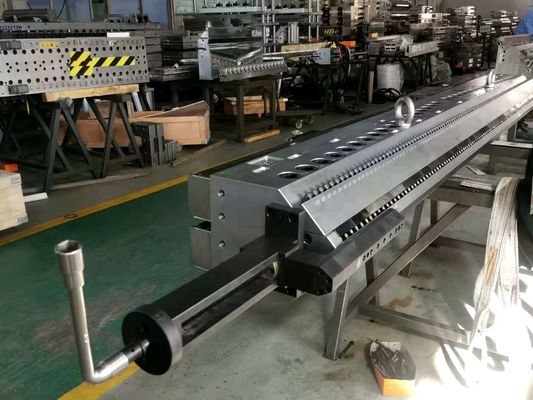 Dauerhafte 850 mm HDPE PP Extrusionsplatte Druckkopfform für anpassbare Anforderungen