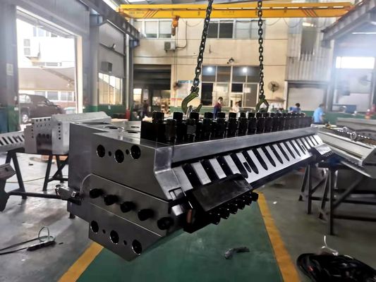 Dauerhafte 850 mm HDPE PP Extrusionsplatte Druckkopfform für anpassbare Anforderungen