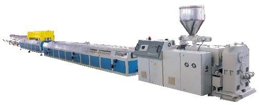 38CrMoALA Schraubenmaterial WPC PVC Wandplatten Profil Extrusionsmaschine Produktionslinie