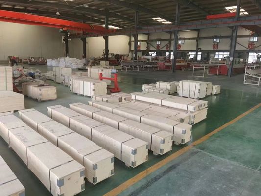 Silberner PVC-Plastik-Extrusionsdrucker/Kalibrator/Gießkopf mit 1 Formkavität