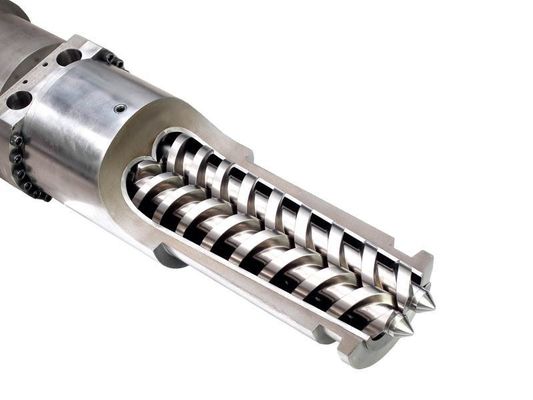 Doppelschrauben-Plastik-PE-WPC-Decking-Profilmachmaschine für 150-200 kg/h Kapazität