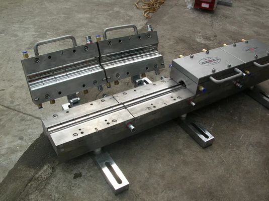 Auftragsfertigung von Eko-Profil-Extrusionsformen für Türen und Fenster aus UPVC