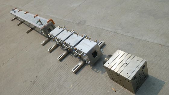 WPC-Decking-Produkt-Extrusionsform mit EKO- und 3Cr17-Formmaterial
