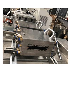 WPC-Decking-Produkt-Extrusionsform mit EKO- und 3Cr17-Formmaterial