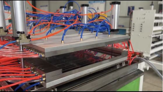 Individuell gefertigte Hohltürplattenform für Hausdekoration Türreihe Breite 1000 mm