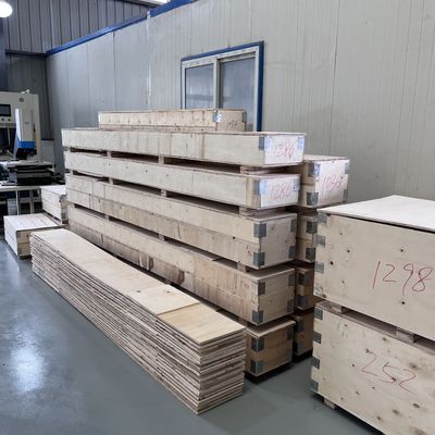 Extrusionsform UPVC-Türmaschine für Fensterwände und Wanddekorationen aus Kunststoff