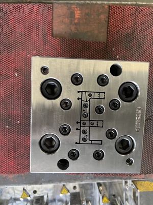 AutoCAD-entworfene Upvc-Rahmenwerkzeuge für Bodenform und Wandplatten
