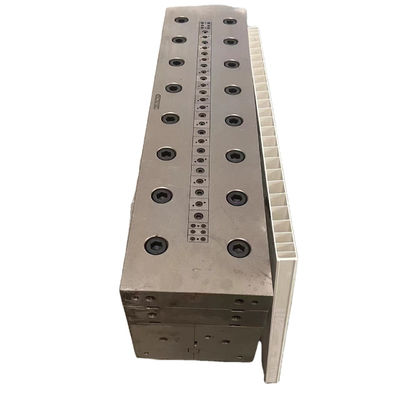 AutoCAD entworfenes PVC-Hohltür-Platten-Extrusionskalibriergerät für Haushaltsprodukte