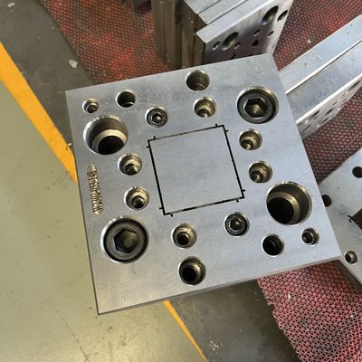 Upvc-Tür- und Fensterform aus recyceltem Kunststoff