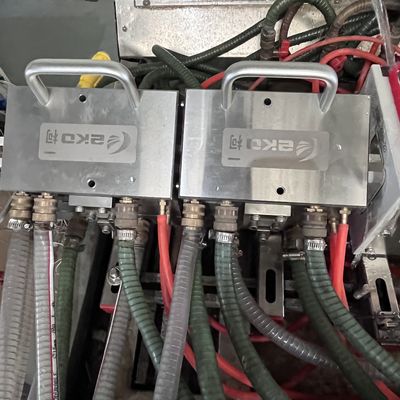UPVC-Extrusionsform für PVC-Holz-Plastik-Skirting-Basisbrett Profil-Erstellungsprozess