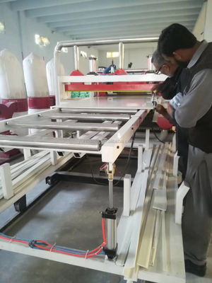 Elektroplattierung und Oberflächenpolierung für hergestellte PVC-Schaumplatten/Extrusionsformen