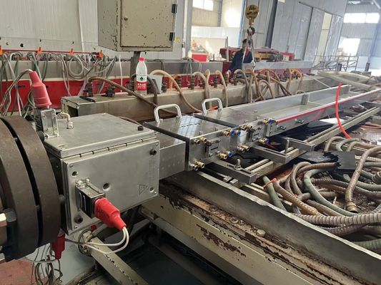 3CR17 Material, das in PE WOOD-Formen verwendet wird Extrusionsformformformform für Oberflächenschimmel