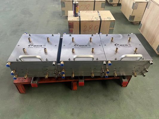 Elektroplattierung Polierbehandlung 3CR17 UPVC Hohlplattenform für Tür- und Wandplatten