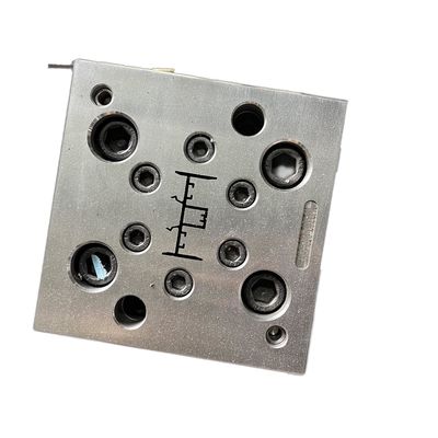 Hochpräzisions-WPC-Extrusionsform mit Oberflächenbehandlung durch Polieren mit Elektroplattierung