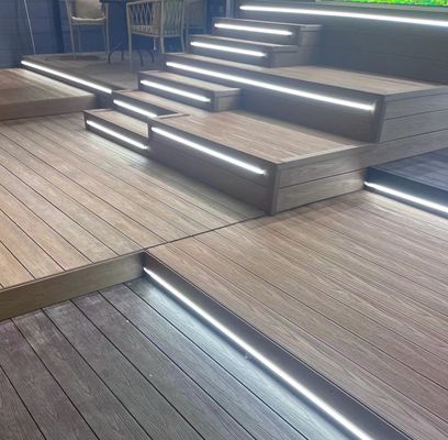 AutoCAD Designed PE Decking und Wandplatten Formen Extrusionswerkzeuge für Profilfenster