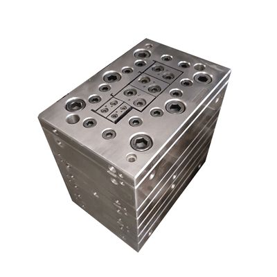 3CR17 Formenmaterial Hohle Gitterplattenformen für die Herstellung von Tür- und Wandplatten aus UPVC