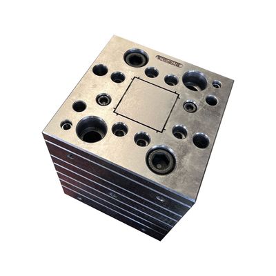 3CR17 Formenmaterial Hohle Gitterplattenformen für die Herstellung von Tür- und Wandplatten aus UPVC