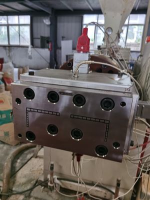 Silber PVC Fensterprofil Extrusionsform für unterschiedliche Konstruktion und Verriegelungsarchitektur