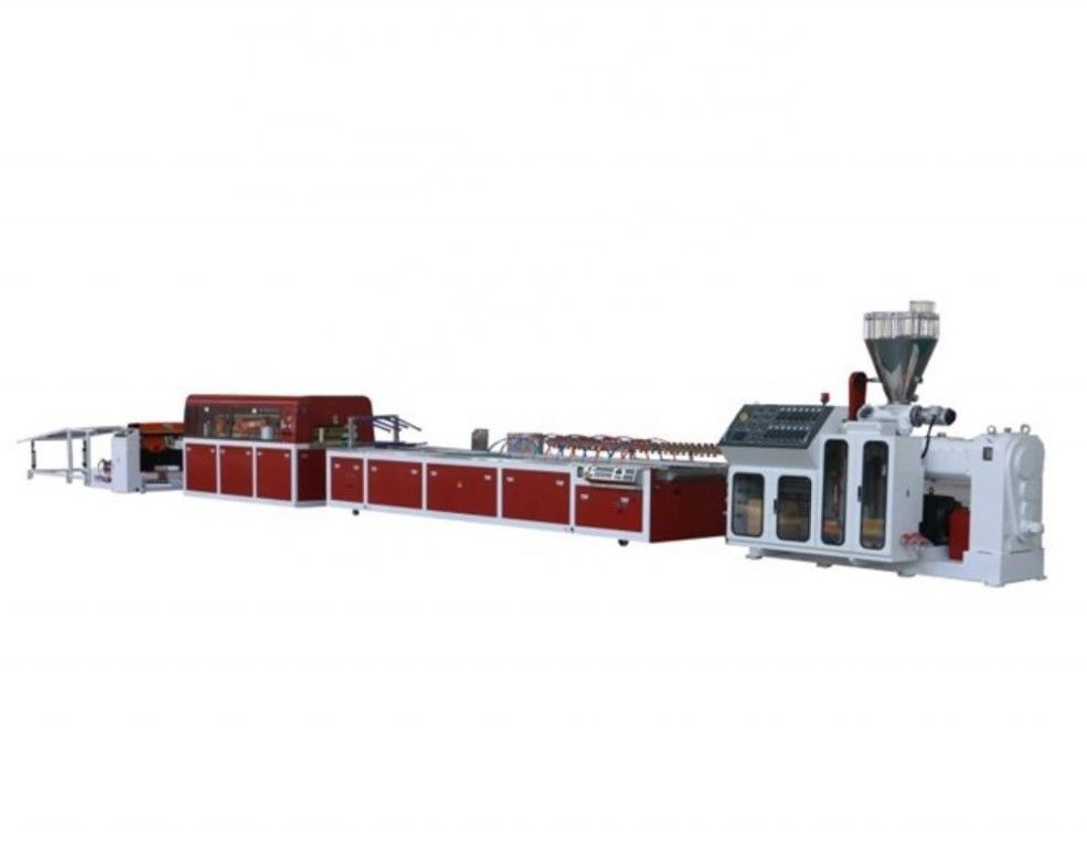 38CrMoALA Schraubenmaterial WPC PVC Wandplatten Profil Extrusionsmaschine Produktionslinie