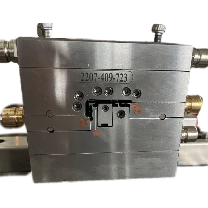 Silberveredelung UPVC Türrand Band Form mit kundenspezifischem Design und 3CR17 Material