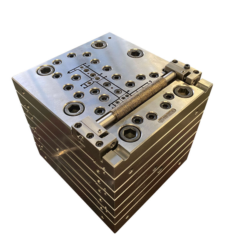 1-Hohlräumige PVC-Profilform für Holzkornwirkung Europäisches Design in individueller Größe