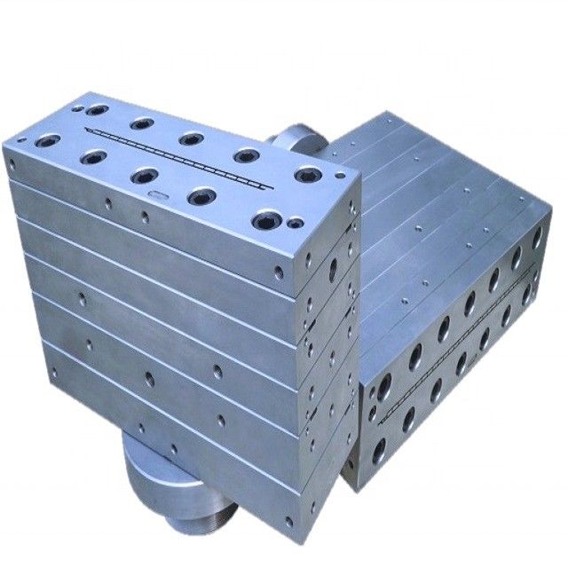 Extrusionsform für die Herstellung von Holzgitterplatten für Silbertür- und Wandplatten