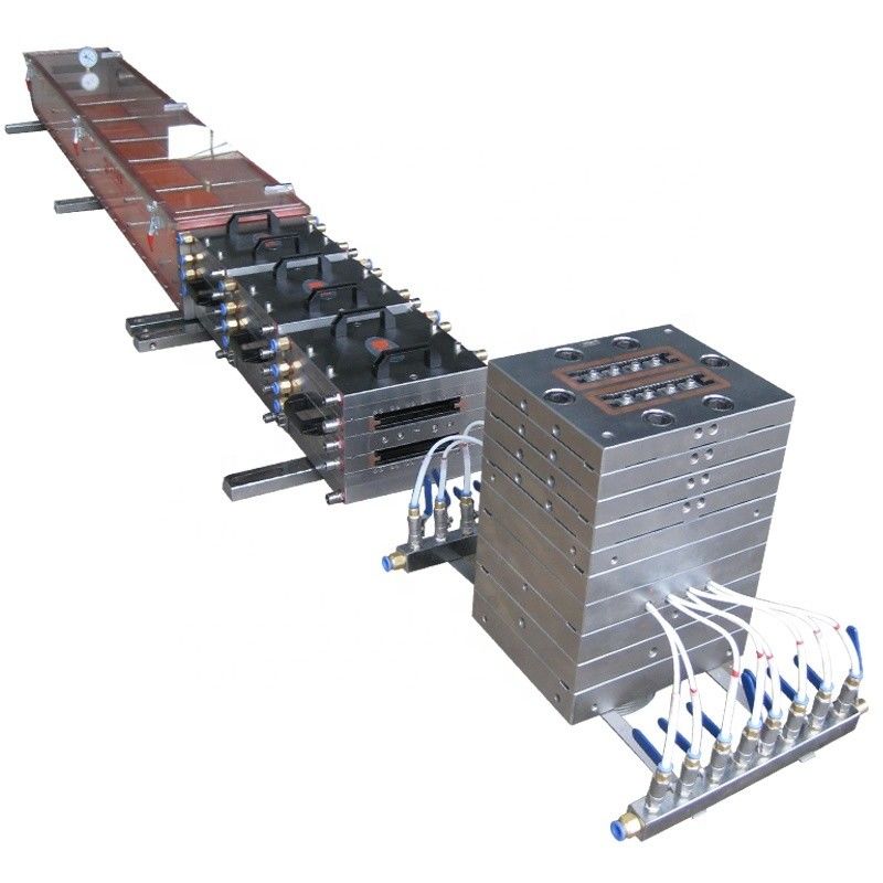 AutoCAD entworfenen PE WPC Decking Profil Louver Wandverkleidung Produktionslinie für den Markt